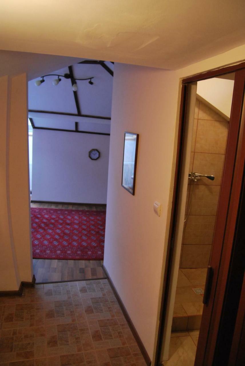 Motor House Unirii Hotel Bukarest Eksteriør billede